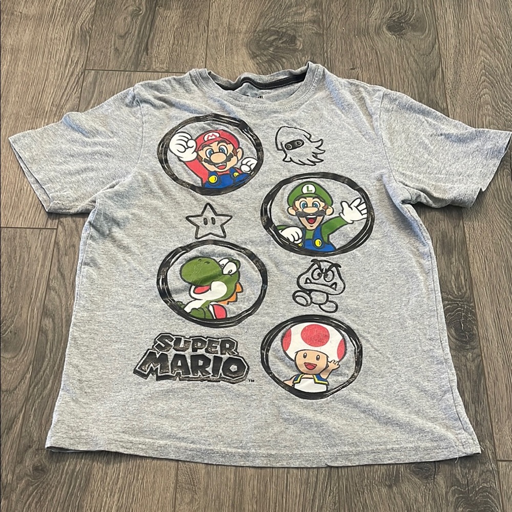 Nintendo Gray Short Sleeve Tees with Gaming Graphics